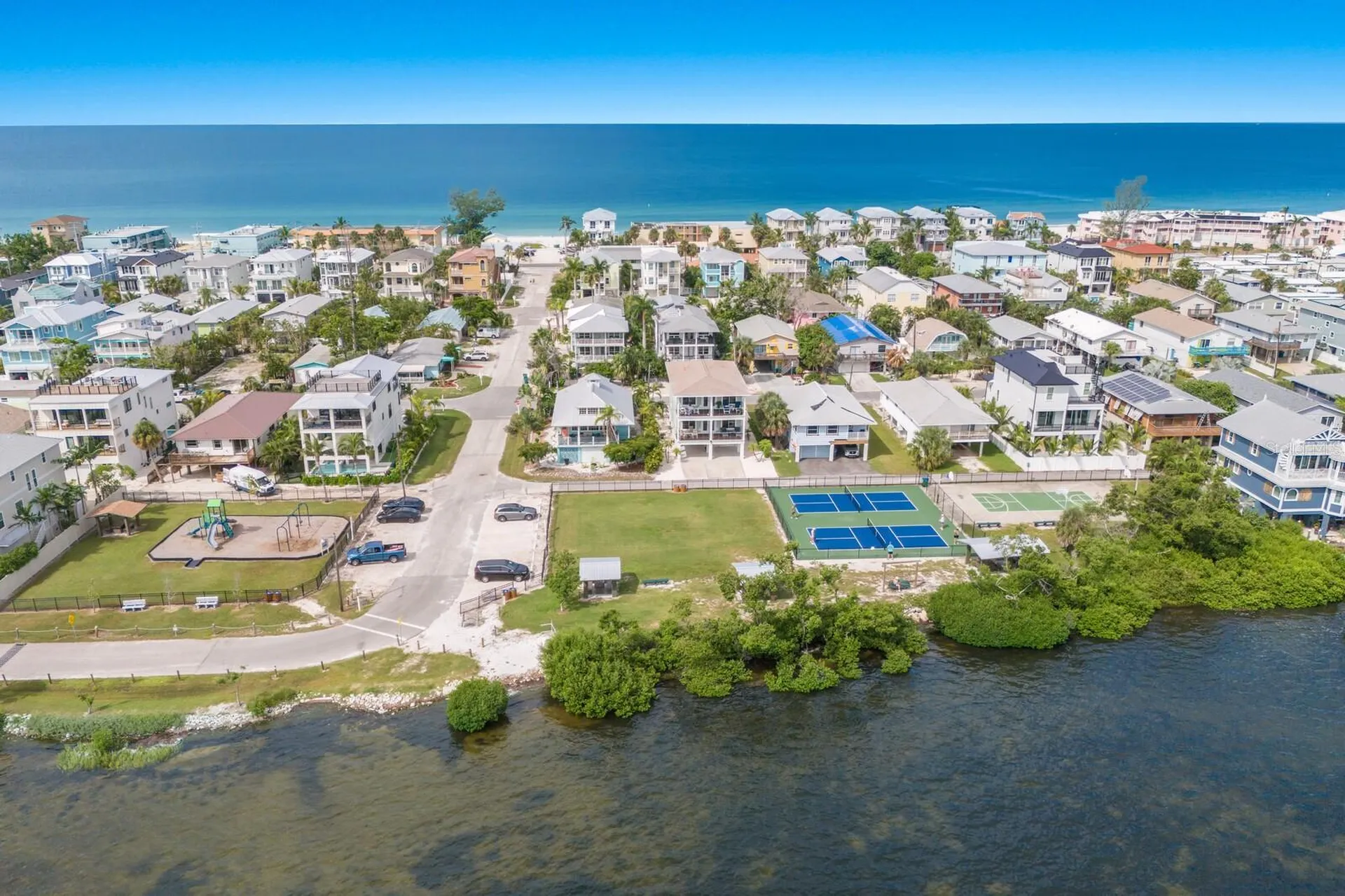 2415 Avenue B Bradenton Beach FL 34217