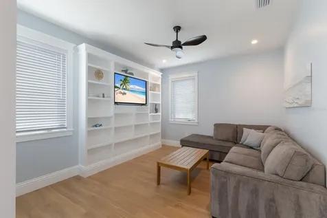 2415 Avenue B Bradenton Beach FL 34217