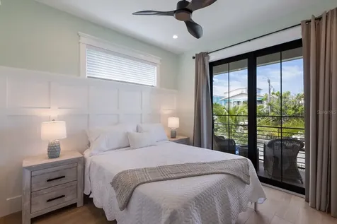 2415 Avenue B Bradenton Beach FL 34217