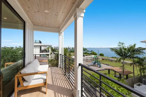 2415 Avenue B Bradenton Beach FL 34217