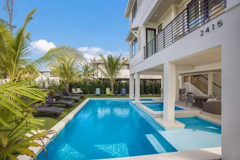 2415 Avenue B Bradenton Beach FL 34217