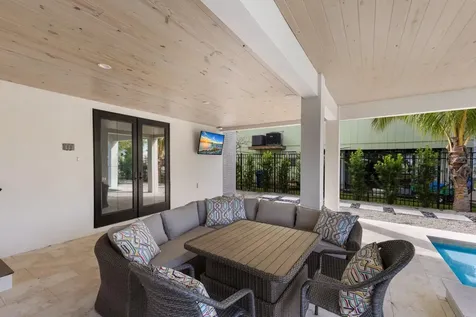 2415 Avenue B Bradenton Beach FL 34217
