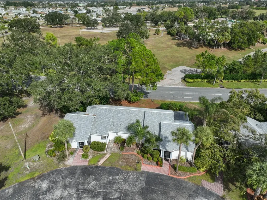 1305 Spry Court Sun City Center FL 33573