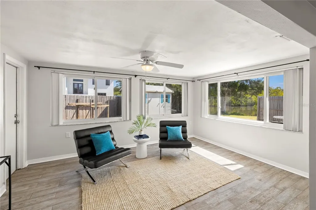 5041 Bay Boulevard Port Richey FL 34668