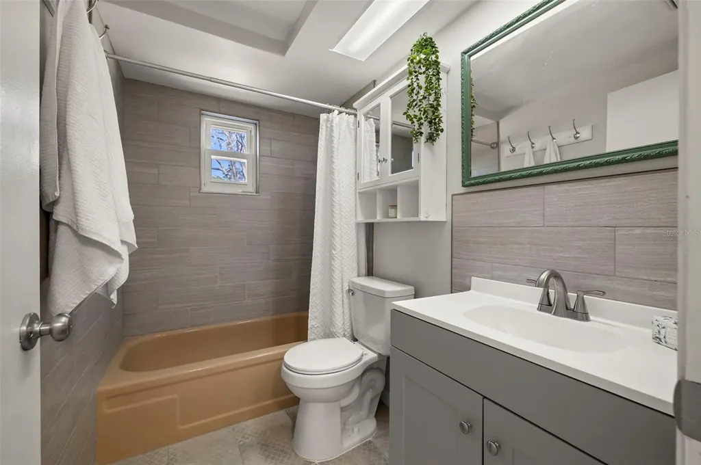 5041 Bay Boulevard Port Richey FL 34668