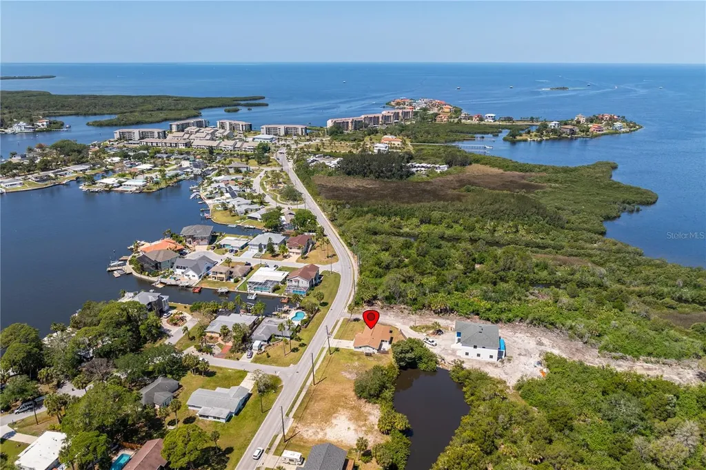 5041 Bay Boulevard Port Richey FL 34668