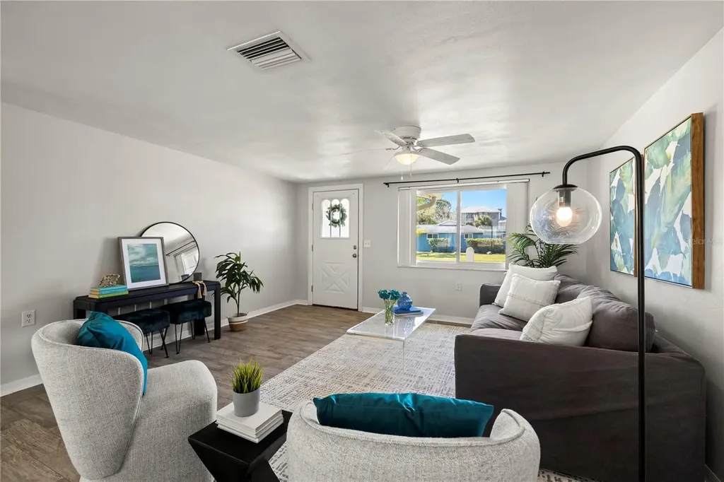 5041 Bay Boulevard Port Richey FL 34668