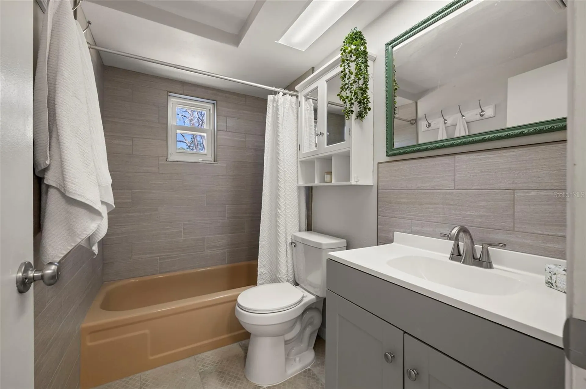 5041 Bay Boulevard Port Richey FL 34668