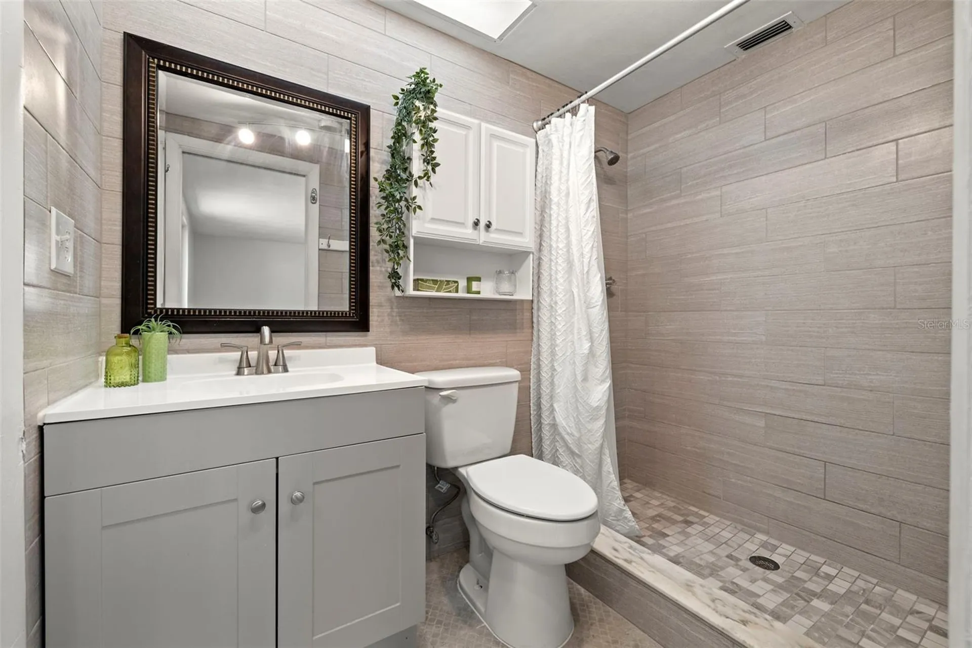 5041 Bay Boulevard Port Richey FL 34668