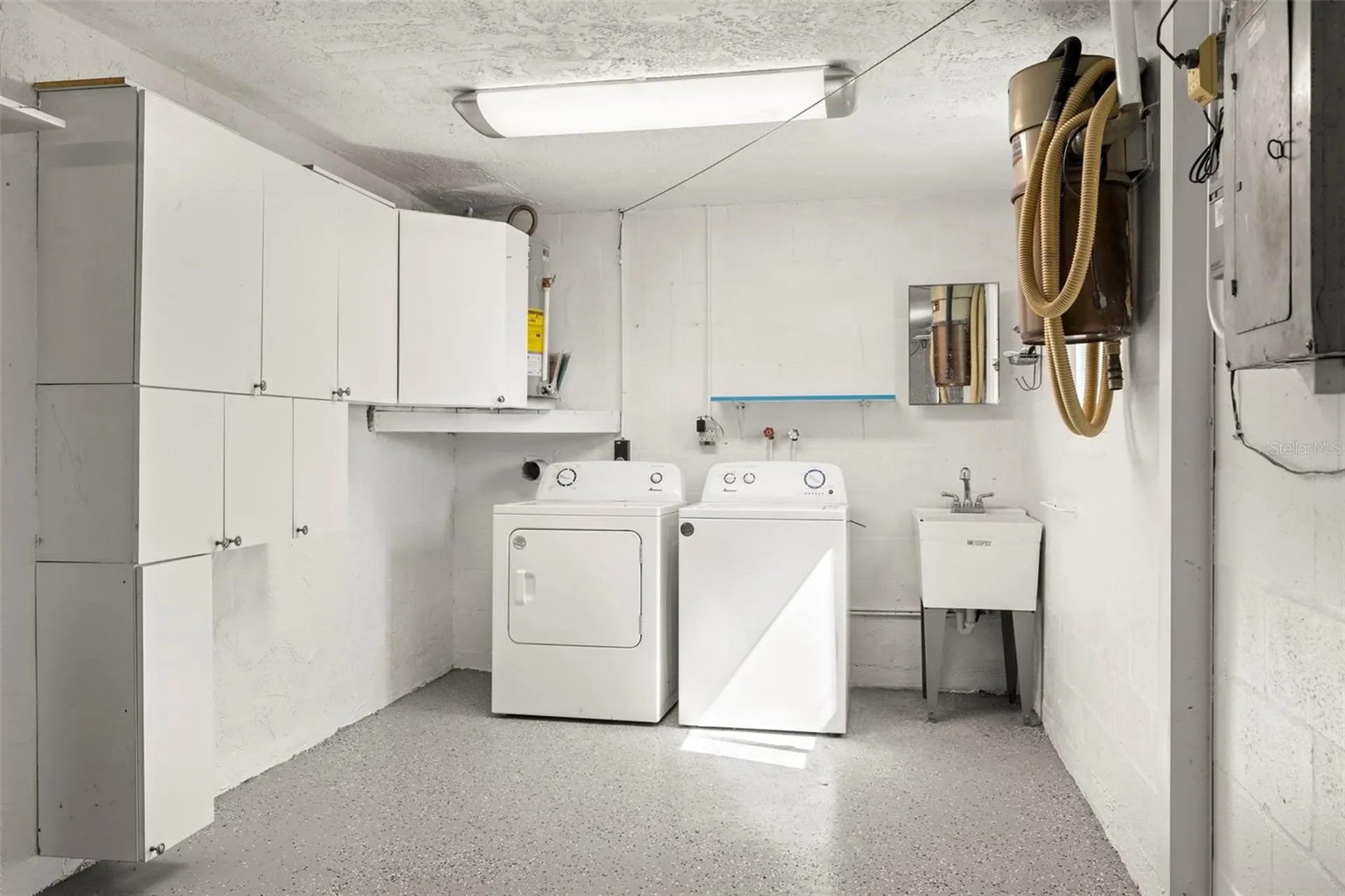 5041 Bay Boulevard Port Richey FL 34668