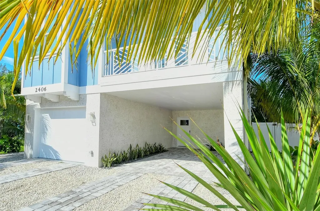 2406 Avenue C Bradenton Beach FL 34217