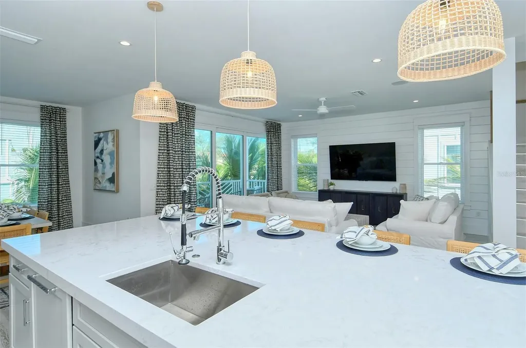 2406 Avenue C Bradenton Beach FL 34217