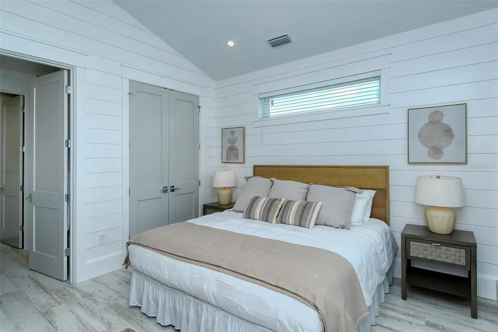 2406 Avenue C Bradenton Beach FL 34217