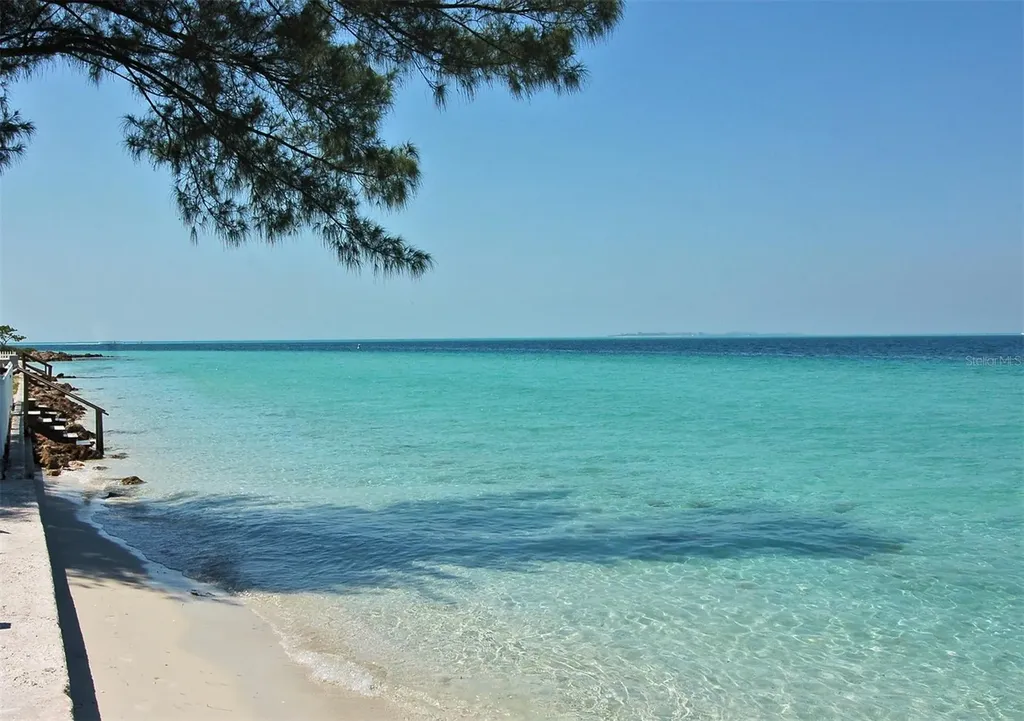 2406 Avenue C Bradenton Beach FL 34217