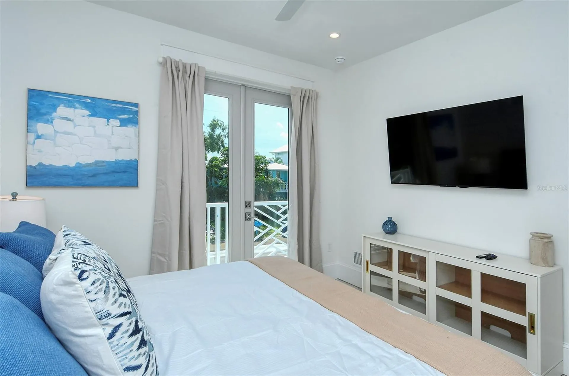 2406 Avenue C Bradenton Beach FL 34217