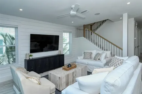 2406 Avenue C Bradenton Beach FL 34217