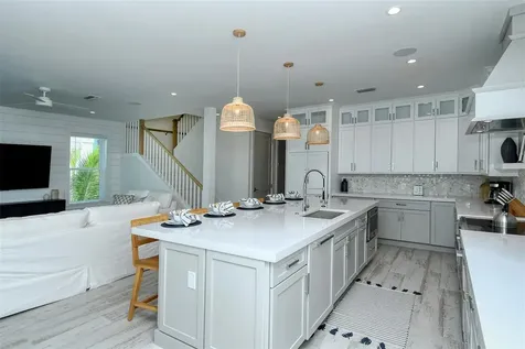 2406 Avenue C Bradenton Beach FL 34217