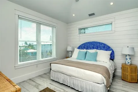 2406 Avenue C Bradenton Beach FL 34217