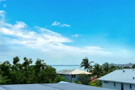 2406 Avenue C Bradenton Beach FL 34217