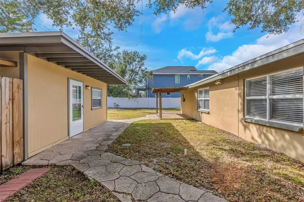 4622 W El Prado Boulevard Tampa FL 33629