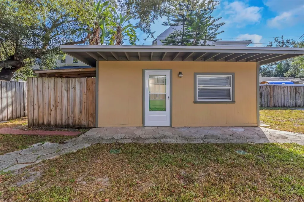 4622 W El Prado Boulevard Tampa FL 33629