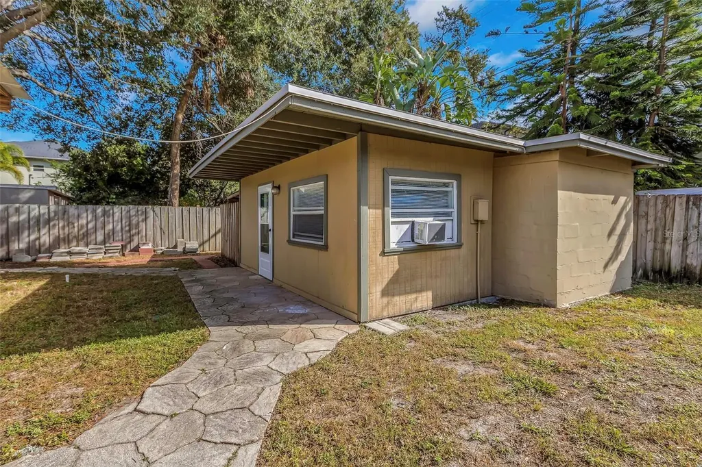 4622 W El Prado Boulevard Tampa FL 33629