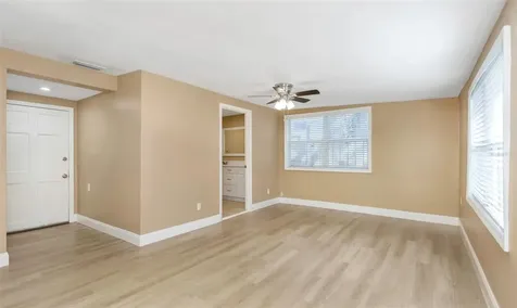 4622 W El Prado Boulevard Tampa FL 33629
