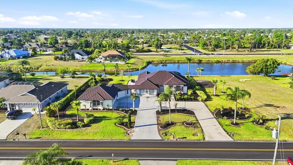 646 Boundary Boulevard Rotonda West FL 33947