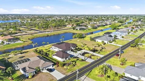 646 Boundary Boulevard Rotonda West FL 33947