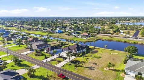 646 Boundary Boulevard Rotonda West FL 33947