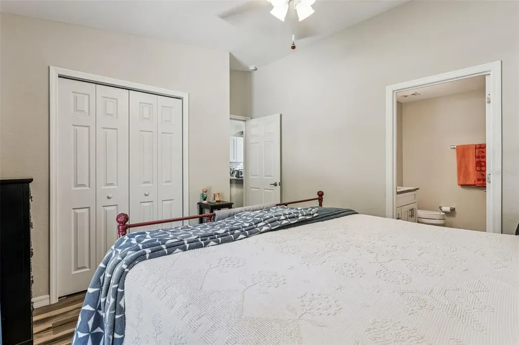61 Guava Trail Ocklawaha FL 32179