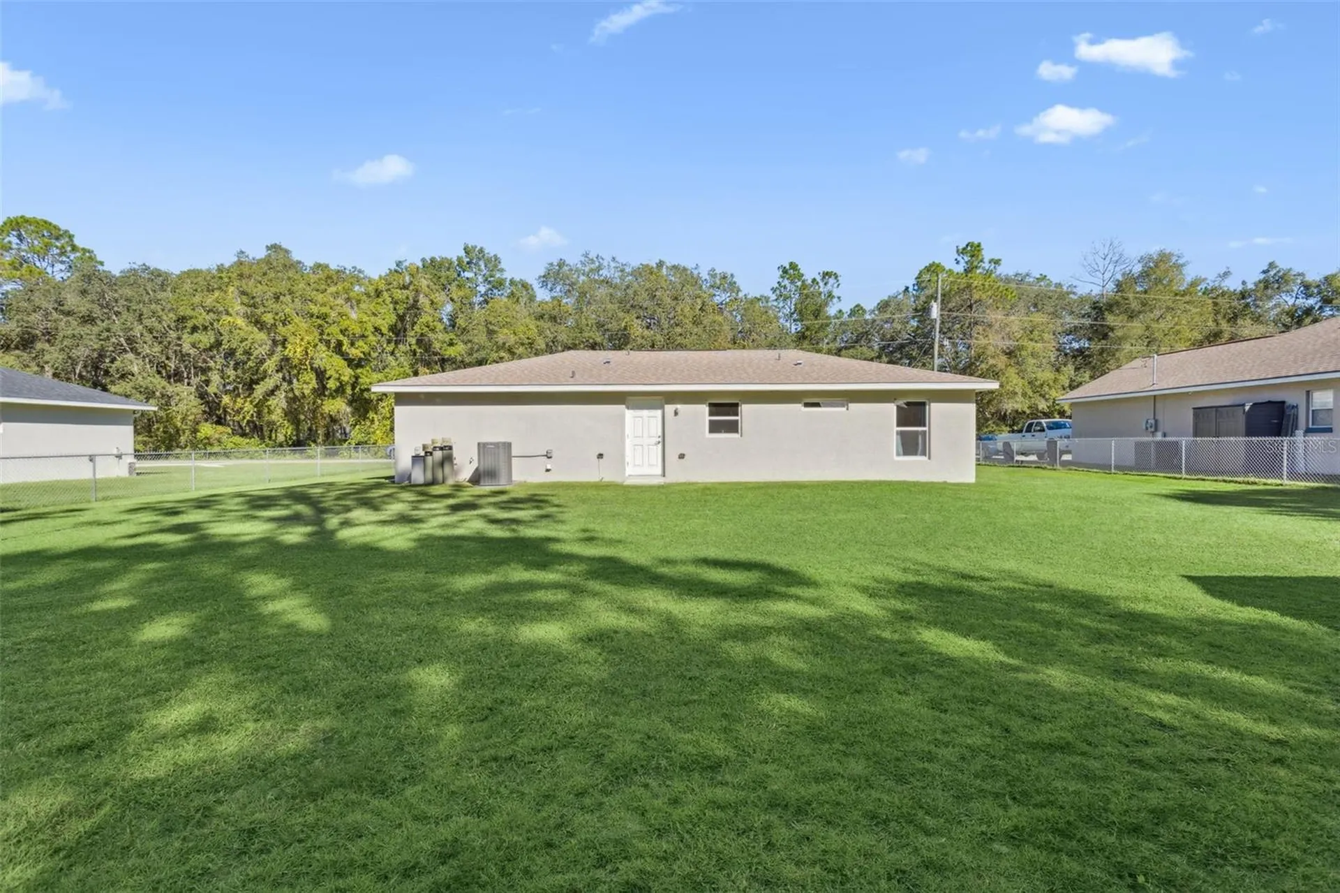 61 Guava Trail Ocklawaha FL 32179