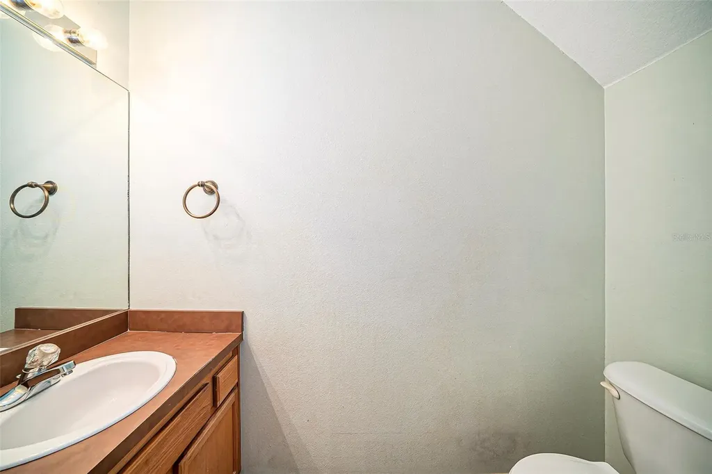 1965 Fiesta Ridge Court Tampa FL 33604