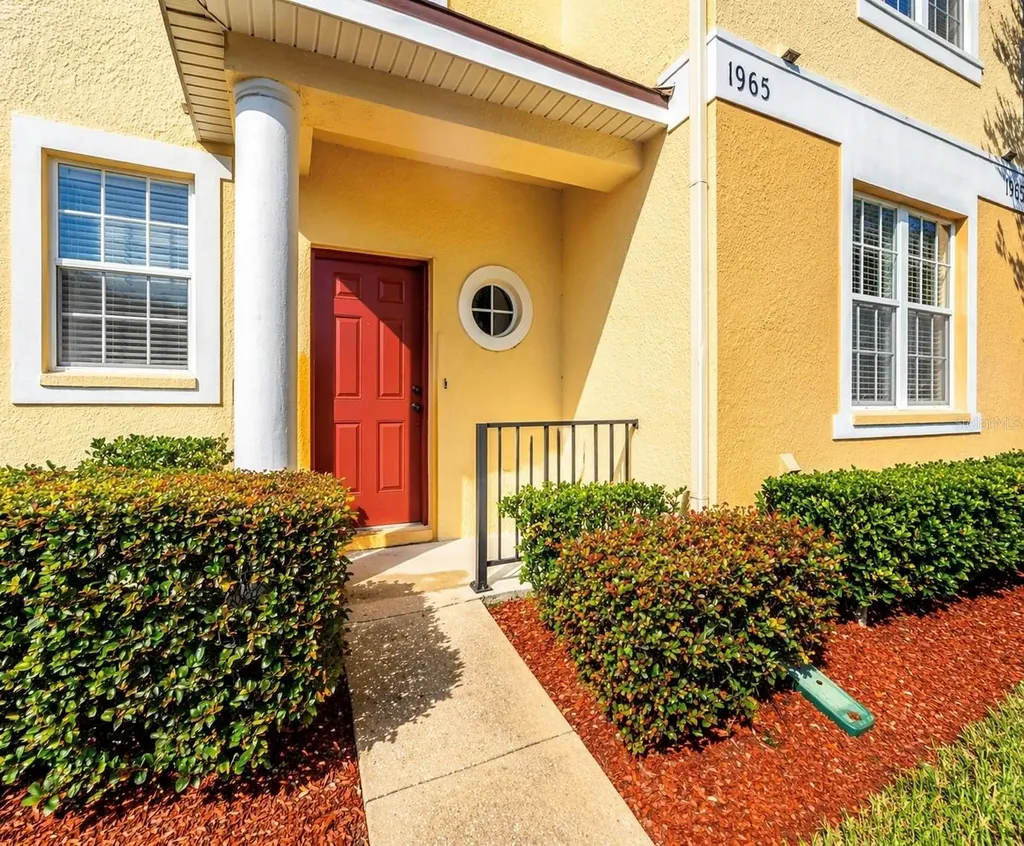 1965 Fiesta Ridge Court Tampa FL 33604
