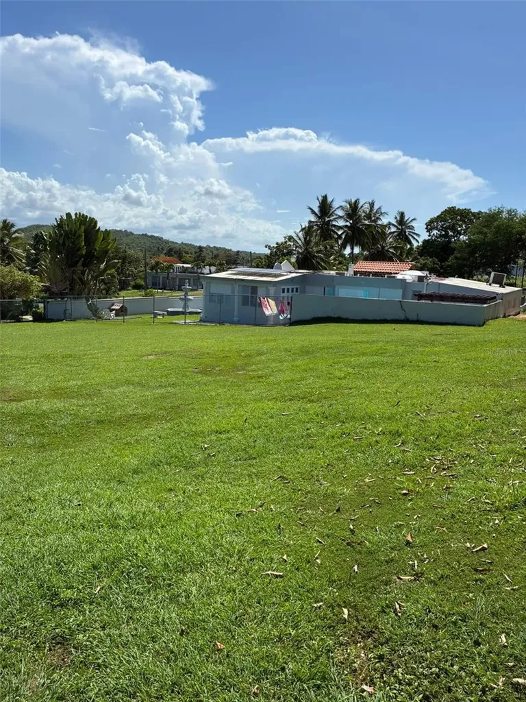 LOT-1 Rd-648 Km 1.0 Int. Tierras Nuevas Manati PR 00674