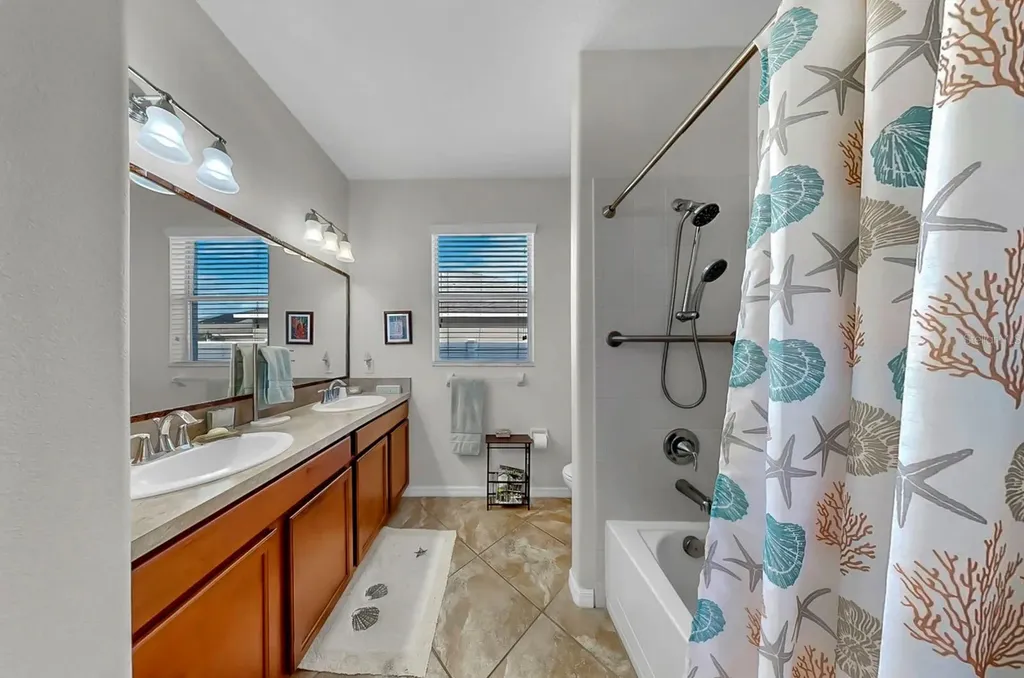 2434 Dakota Rock Drive Ruskin FL 33570