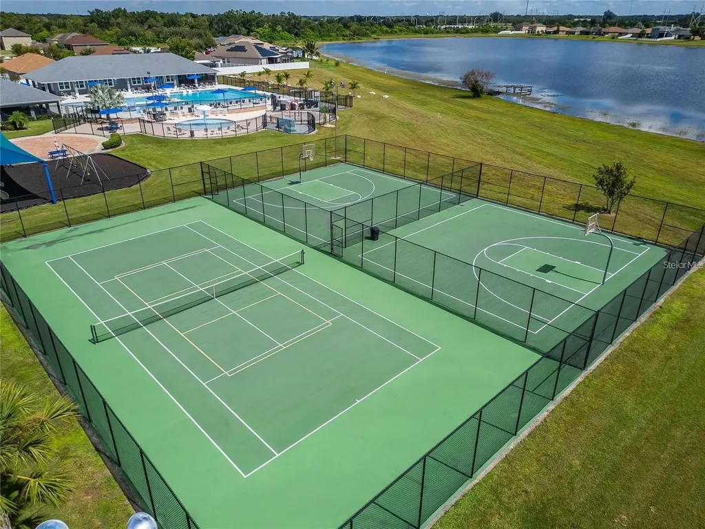 2434 Dakota Rock Drive Ruskin FL 33570