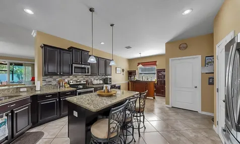 2434 Dakota Rock Drive Ruskin FL 33570