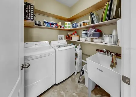 2434 Dakota Rock Drive Ruskin FL 33570