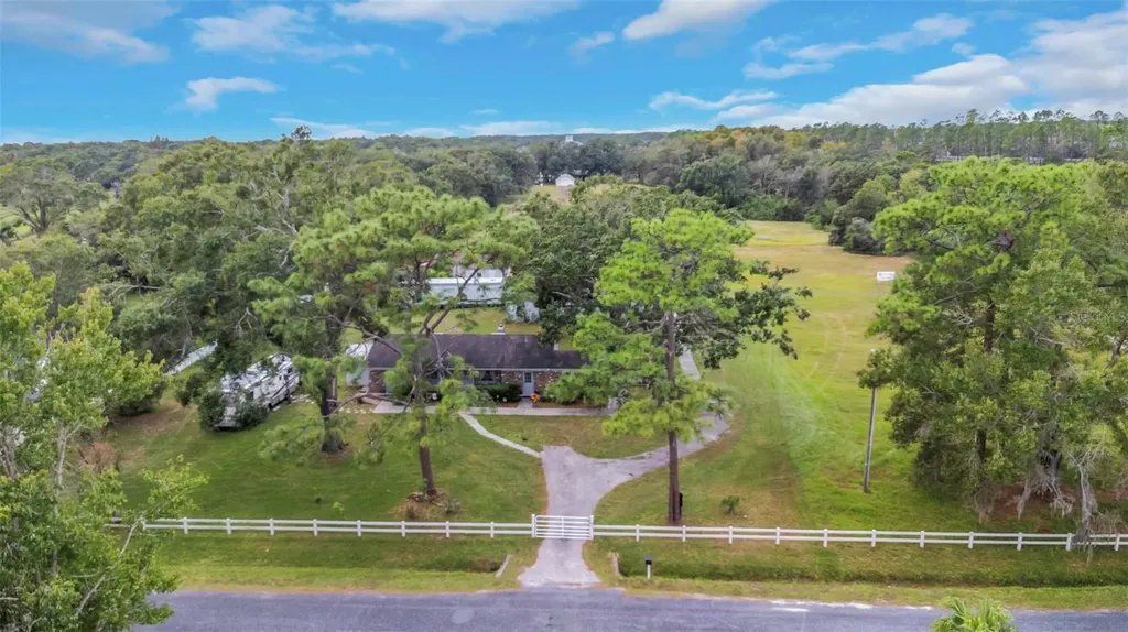 17500 Marsh Road Lutz FL 33558