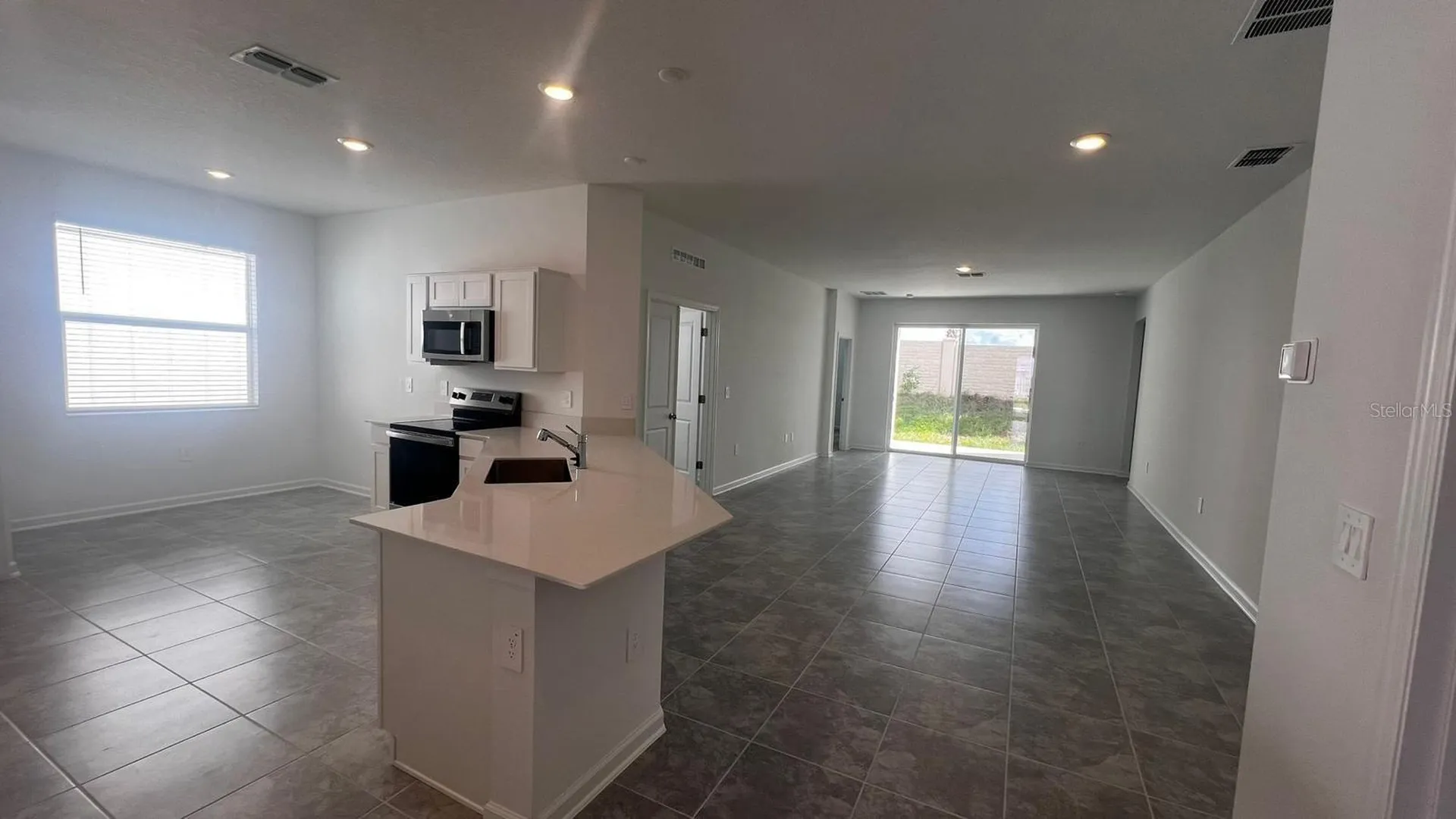 2023 Punch Bowl Avenue Davenport FL 33837