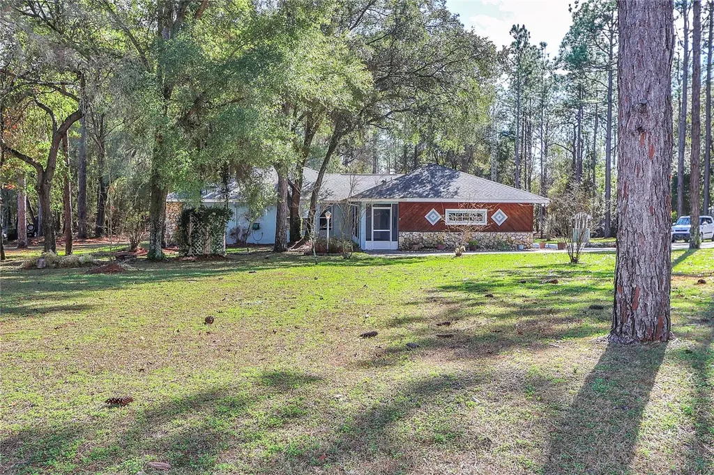 18012 SW 68 Loop Dunnellon FL 34432
