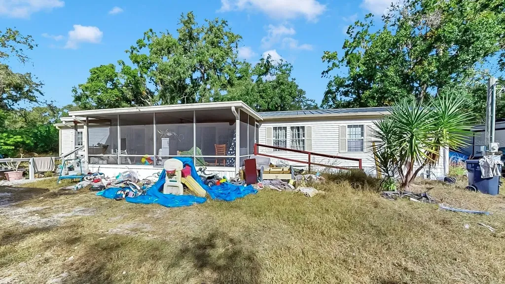 601 8th Court SE Ruskin FL 33570