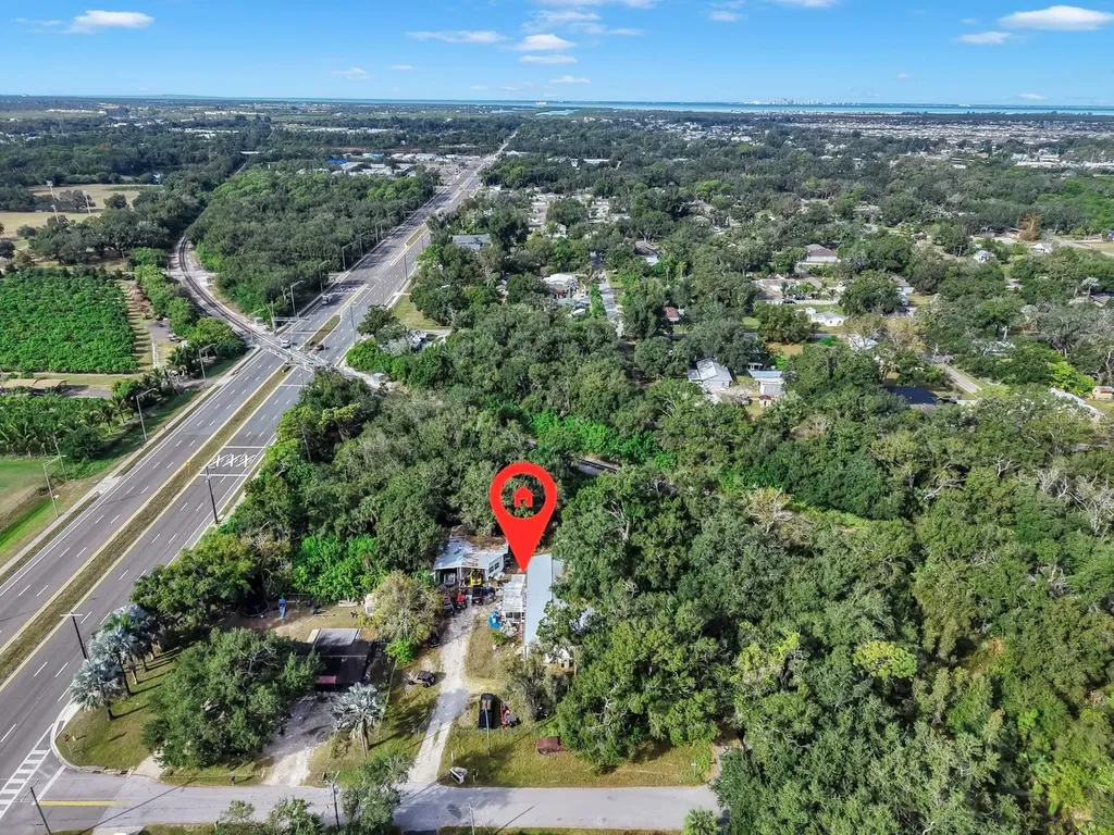 601 8th Court SE Ruskin FL 33570