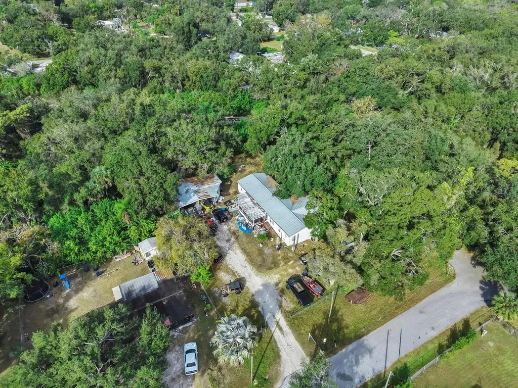 601 8th Court SE Ruskin FL 33570