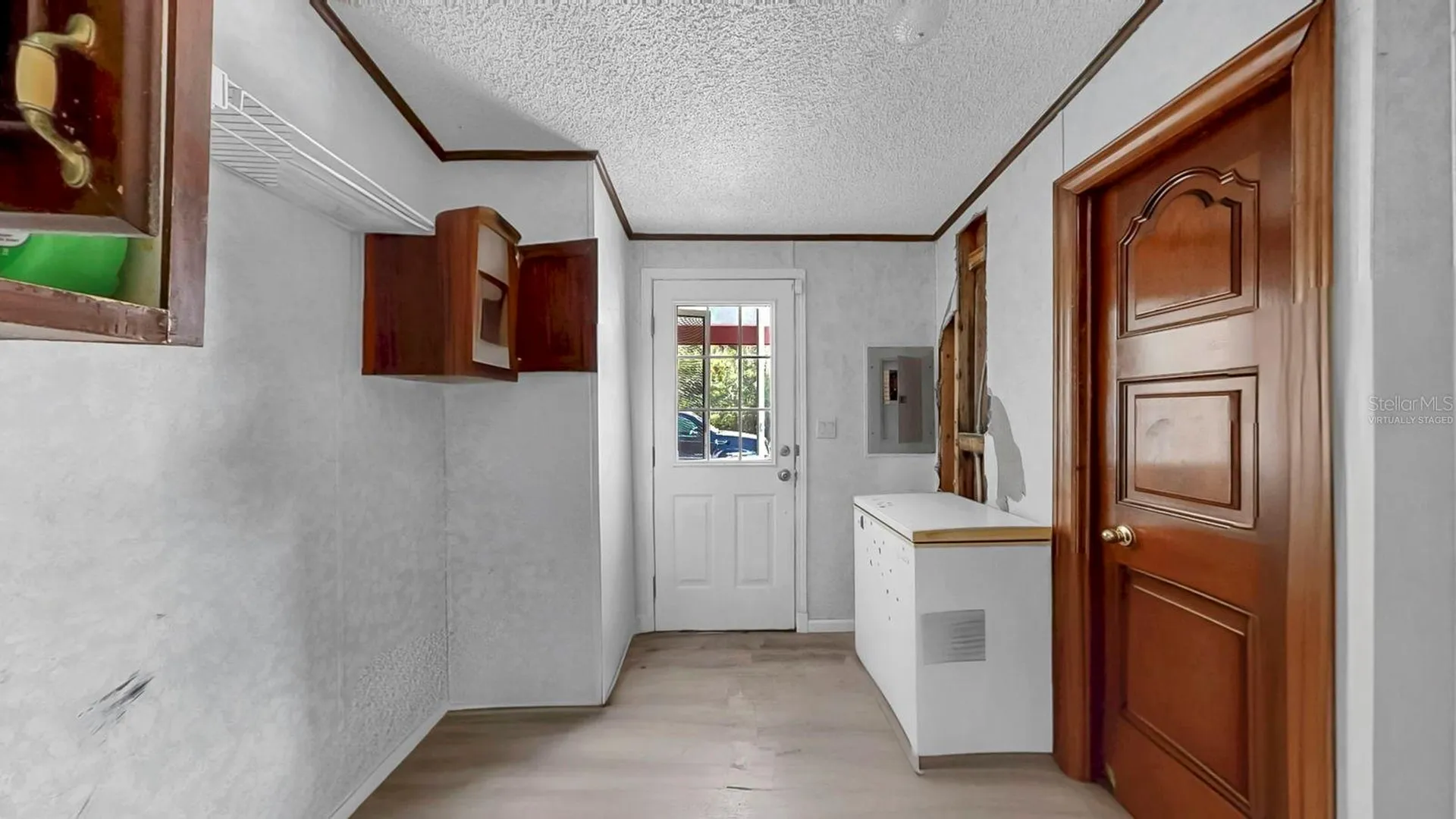 601 8th Court SE Ruskin FL 33570