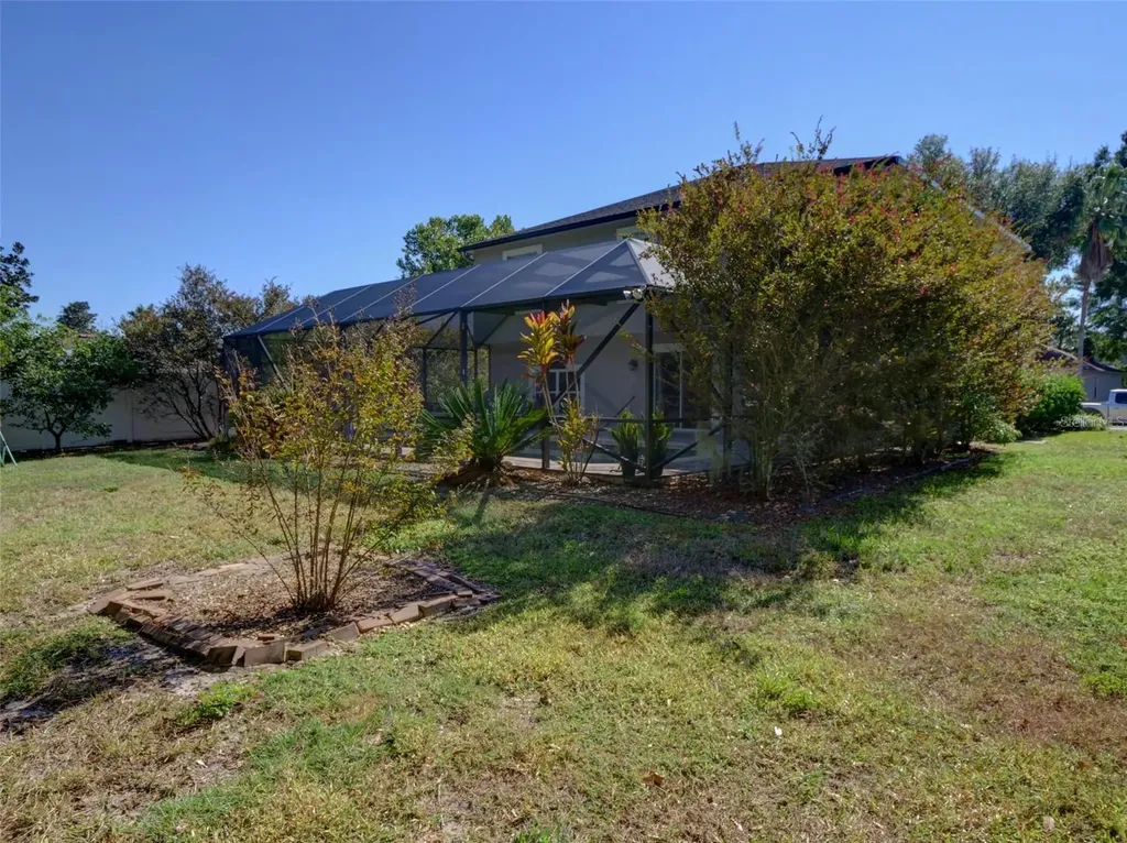 121 W Fiesta Key Loop Deland FL 32720