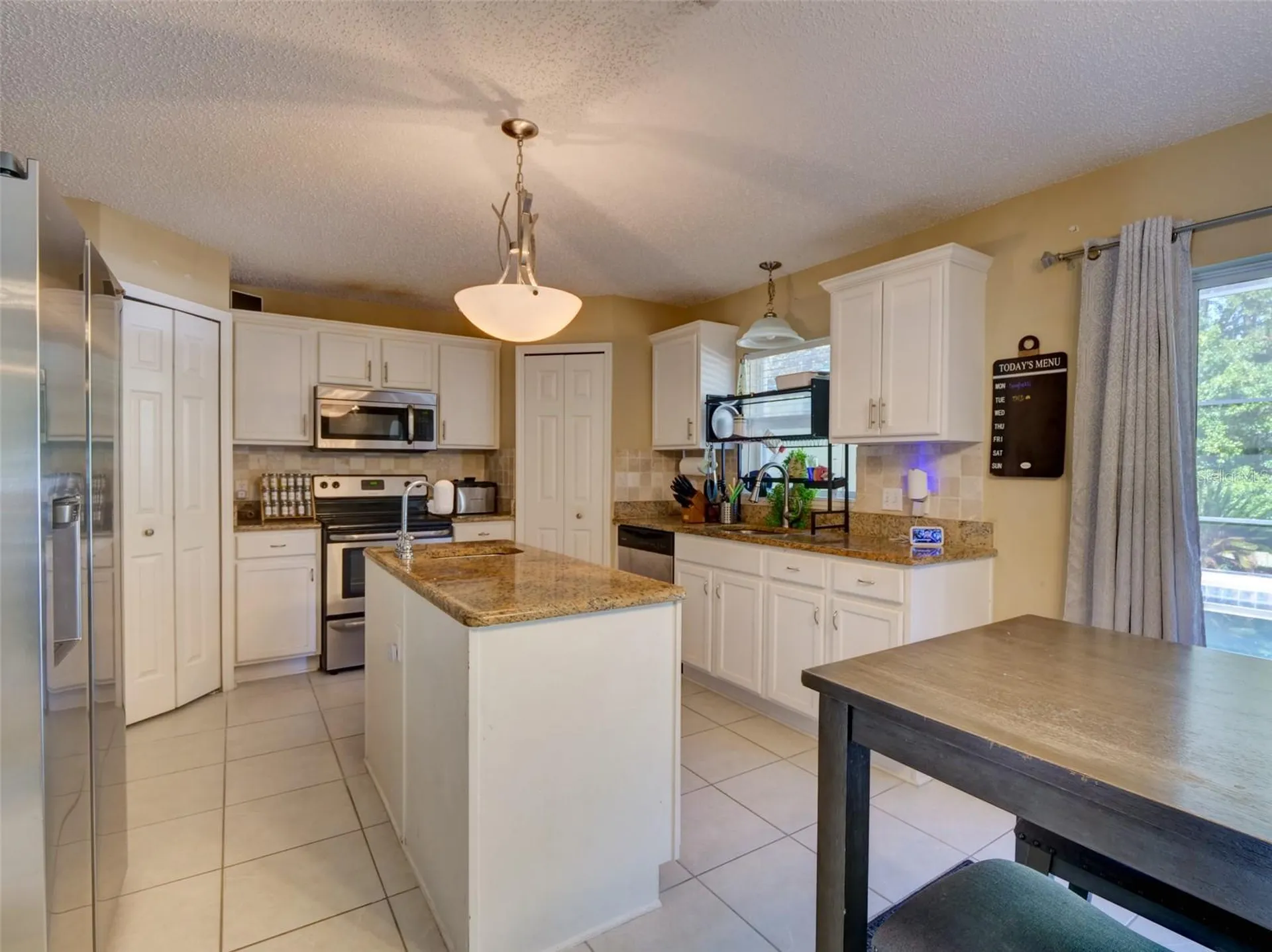 121 W Fiesta Key Loop Deland FL 32720