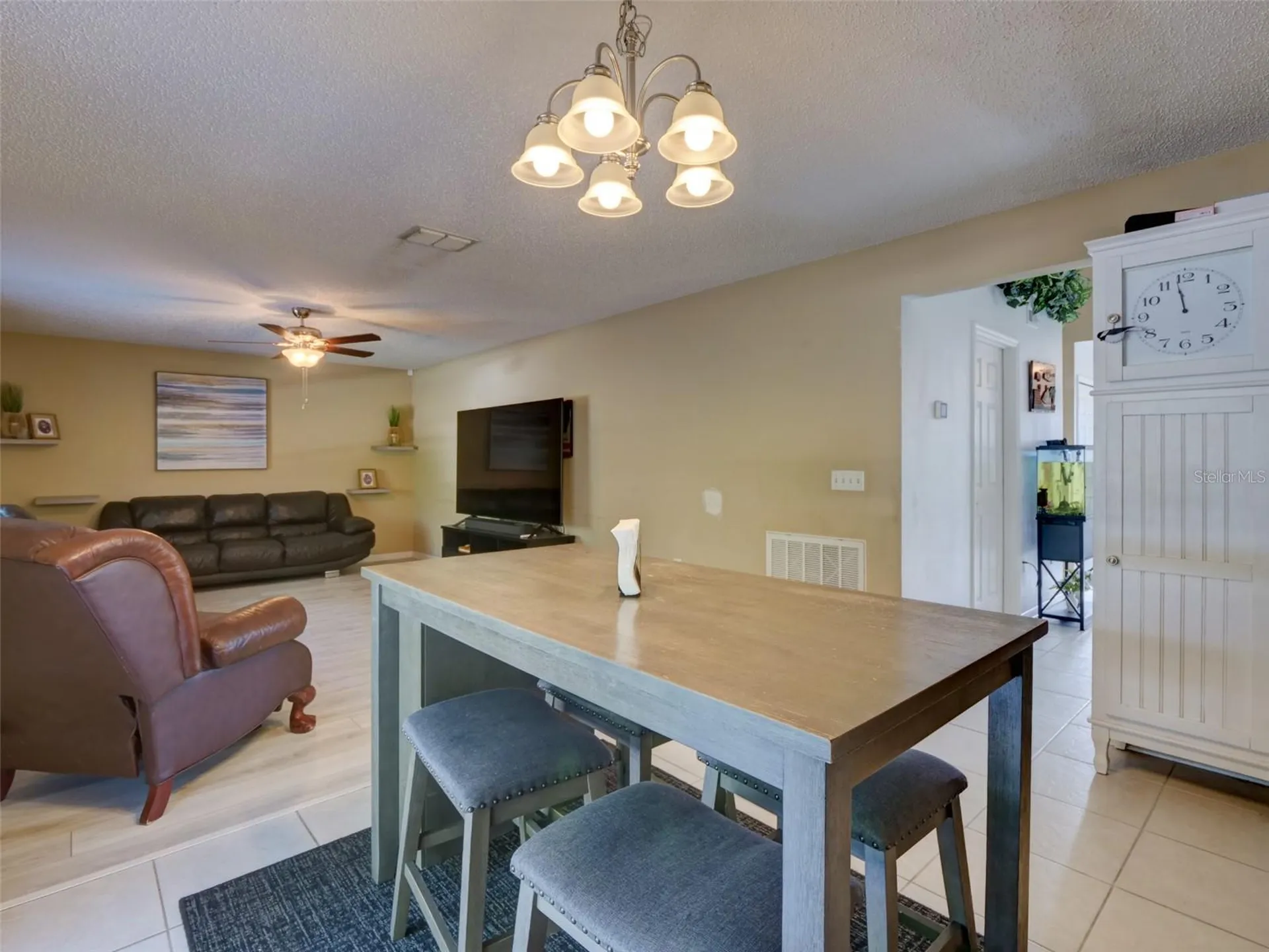 121 W Fiesta Key Loop Deland FL 32720