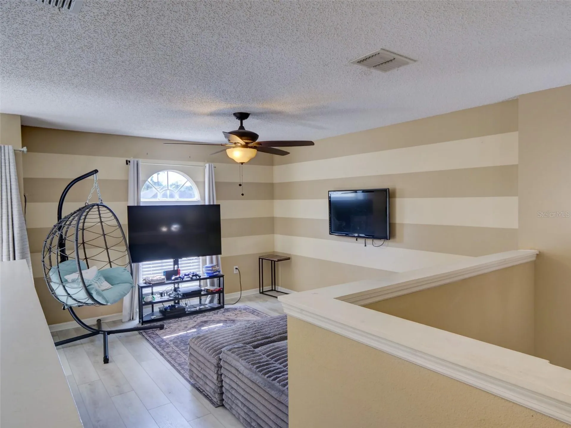 121 W Fiesta Key Loop Deland FL 32720